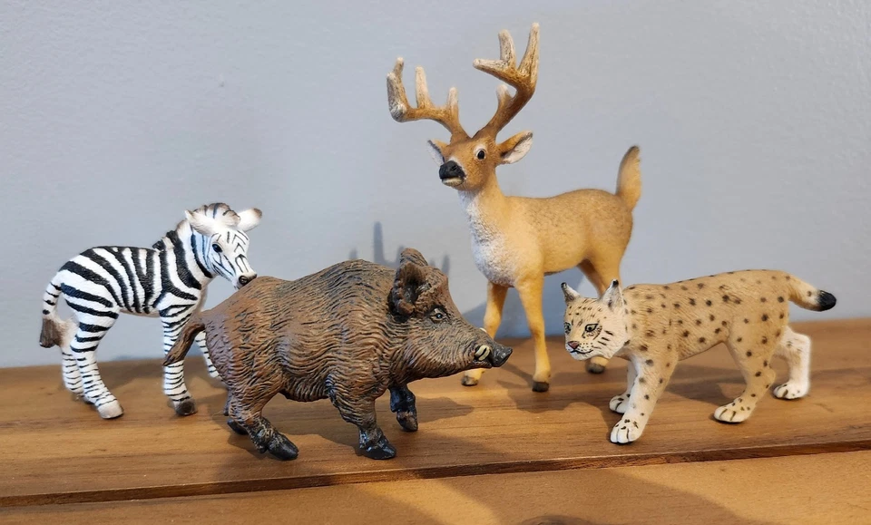 Lote de 4 figuras de juguete de cebra Schleich animales de la selva de safari de zoológico, Papo CE Foto 1 de 4
