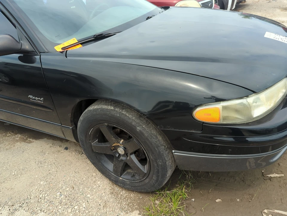 Guardabarros de pasajero Buick Regal 1997-2004 GCIIB Foto 1 de 1