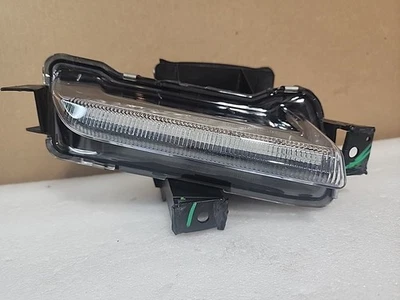 💥OEM 2016 2017 2018 Chevrolet Camaro Right Passenger Daytime Run Lamp - Image 1 of 4