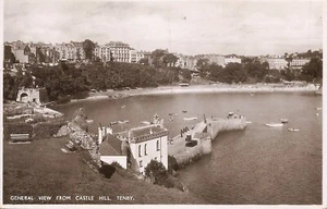 Gesamtansicht vom Castle Hill Tenby - gebrauchte Postkarte - Bild 1 von 2