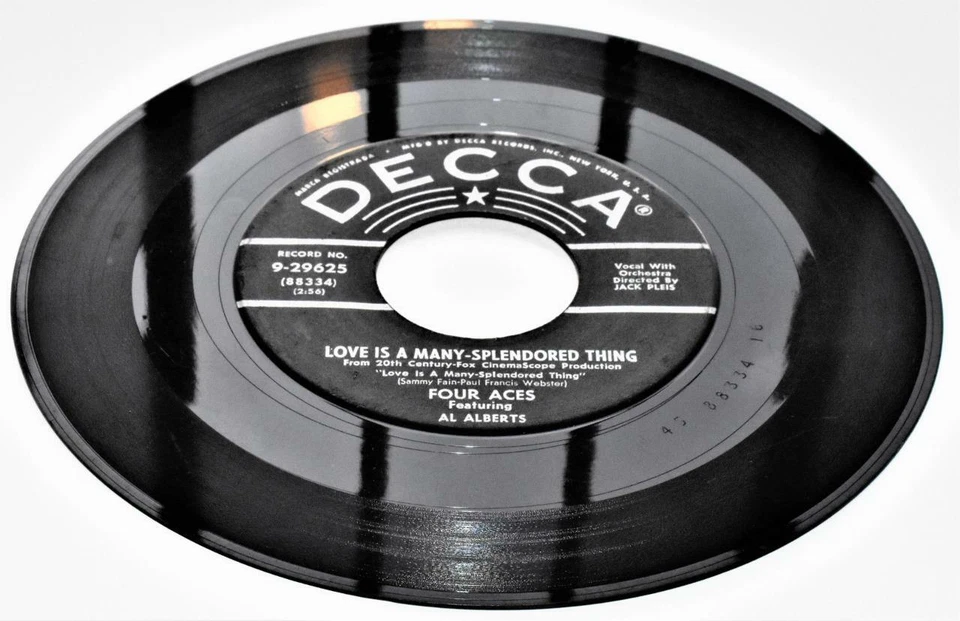 The Four Aces Three Coins In The Fountain 1958 Decca 29625 45rpm VG / Audio: VG+ - Imagem 1 de 1