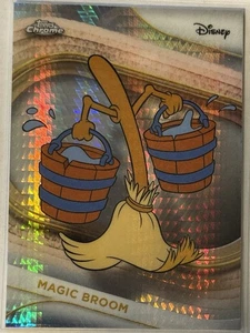 MAGIC BROOM Topps cromo Disney 2025 refractor de prisma #189 - Imagen 1 de 2