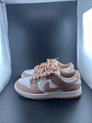 Talla 6.5w - Nike Dunk Low Rose Whisper Ligeramente Usado OG todo Foto 1 de 4