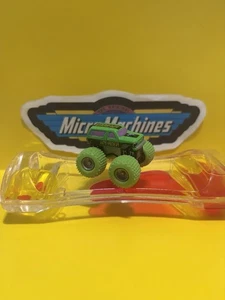 Micro Machines Monster Truck Invader - Picture 1 of 5