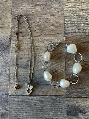 Pulsera/muñequera/tobillera de perlas, collar Ann Taylor Loft, se vende como lote usado Foto 1 de 4