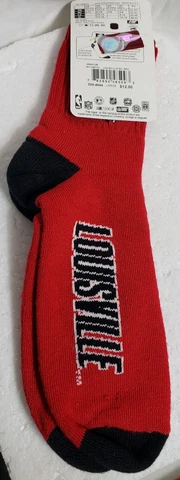 Men’s Officially Licensed Louisville Cardinals Red Basketball Socks L NWT (h2) Cover