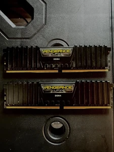 Corsair Vengeance LPX DDR4 RAM 16GB (2 x 8GB) 3000MHz - Picture 1 of 3