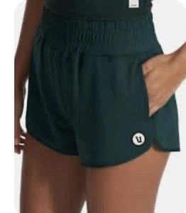 VUORI Women's MICRO MESH SHORTS GRASS GREEN Size Large - Picture 1 of 5