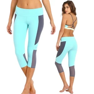 ALO YOGA StretchFlex Illusion Capri Leggings Green Anti Bacterial Active Small - Picture 1 of 9