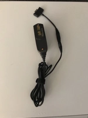 Cargador original Nokia Acp-12u y adaptador Cav-b para teléfonos Vertu (vendedor estadounidense) Foto 1 de 4