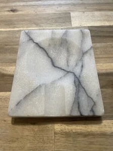 Portaspatola per piastrelle in marmo bianco e grigio 5,5". - Foto 1 di 5