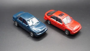 2 x Rietze - Ford Mondeo Ghia hatchback y hatchback - 1:87 - modelos de vitrina - Imagen 1 de 2