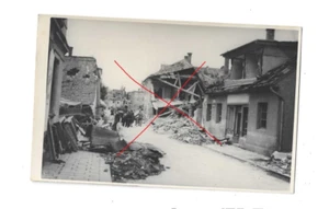 Nr-55042 Foto Pk 2. Wk Wels O,Ö, nach einen Flieger Bomben Angriff Zerstörung - Foto 1 di 2