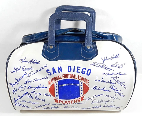 1969 San Diego Chargers NFL NFLPA Facsimile Autograph Vintage Bag Lance Alworth Cover