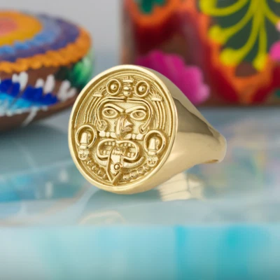 10K Yellow Gold Aztec Mayan Sun Statement Ring - Image 1 of 4