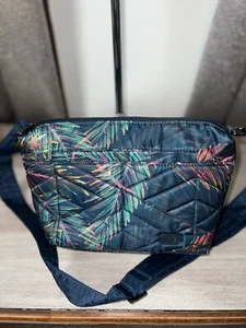 Lug RFID Quilted Crossbody Strap Flare Tropical Leaves - Picture 1 of 5