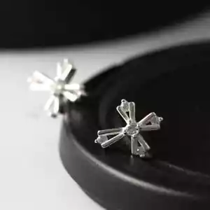 Massive 925 Sterling Silber Kreuz Ohrstecker Zirkonia - Bild 1 von 9
