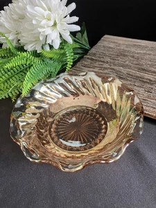6” Carnival Glass Bowl. No Cracks Or Chips. Marigold. Etched Glass. - Picture 1 of 9