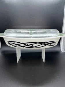 Vintage PYREX Black White Barbed Wire Divided Casserole Dish With Lid 1.5 Qt - Picture 1 of 16