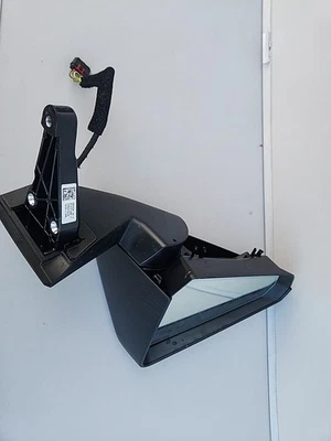 ESPEJO PUERTA EXTERIOR LADO IZQUIERDO TESLA CYBERTRUCK Falta moldura inferior - 2037460-00-A Foto 1 de 4