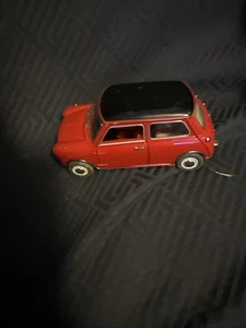 Franklin Mint 1967 Morris Mini Cooper S Maßstab 1:24 Modellauto - Bild 1 von 4