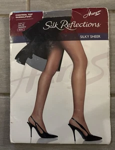Hanes Silk Reflections Control Top Sandalfoot Strumpfhose 717 Größe AB Quicksilver - Bild 1 von 2