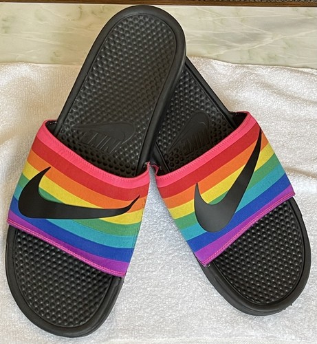 LOTTO sandali NIKE BENASSI JDI BETRUE Be True LGBTQ slide multicolore