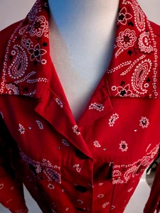 The Quacker Factory Blazer Sise S red bandana print paisley beaded - Picture 1 of 13