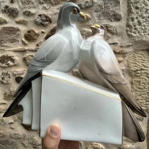 Giraud Limoges Lampe Porcelaine Couple de Pigeon Art Deco Oiseau Sculpture - Imagen 1 de 13