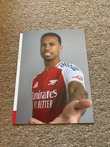 Arsenal Official 9x7 Inch Clubcards - Pre Printed Signatures - 2024/25 - Gabriel - Picture 1 of 2