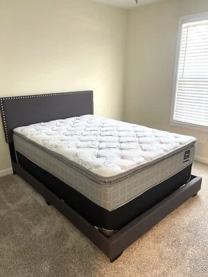 Marco de cama, colchón y somier tamaño completo Foto 1 de 2