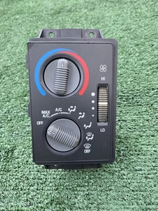 95-97 CHEVY GMC CLIMATE CONTROL UNIT S-10 BLAZER JIMMY HVAC A/C HEATER 96 TEMP - Picture 1 of 5