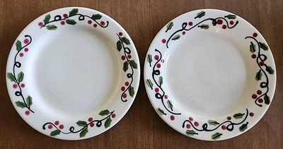 (2) Pratos de sobremesa salada Hartstone Pottery Starbucks Holiday Holly 7 3/4"  - Imagem 1 de 4