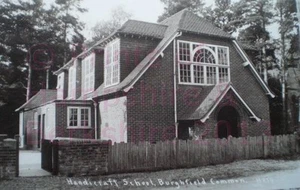 PRINT 10 X 7 HANDICRAFT SCHOOL BURGHFIELD COMMON READING BERKSHIRE c1920 - Picture 1 of 1