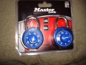 MASTER LOCK 1530T 2 LOCKS 1 COMBO BLUE - Picture 1 of 4