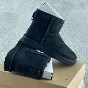 UGG Women's Classic Mini Ii Boot, Black, 07 NWB S148 - Picture 1 of 8