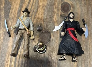 Indiana Jones Actionfigur mit Goldidol und Kairoer Schwertkämpfer 2003 Disney Store - Bild 1 von 7