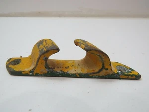 CUÑA FAIRLEAD BARCO HIERRO FUNDIDO 4+5/16 PULGADAS (D2.5C483A) - Imagen 1 de 4