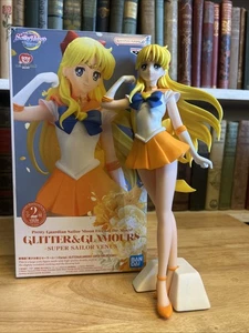Bandai Pretty Guardian Sailor Moon Eternal Super Sailor Venus con soporte y caja - Imagen 1 de 13