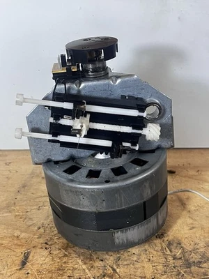 123D0101 14LG410R 2265-267 41A5483B Chamberlain Garage Door Motor - Image 1 of 2