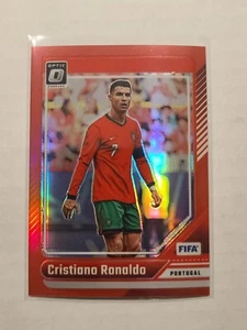 Óptica de fútbol Donruss 2024-25 Cristiano Ronaldo #115 rojo paralelo 61/299 Portugal - Imagen 1 de 2
