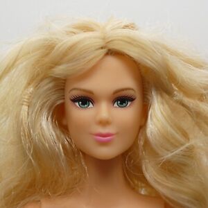 Disney Princess Doll Blonde Curly Hair Green Eyes Light Skin Tone