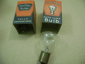 2 x Carlton #1133 6v - 8v 32 C.P.  S.C. Lámpara base bombilla NOS Ford GM Chevy - Imagen 1 de 2
