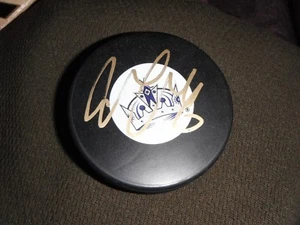 LOS ANGELES KINGS JAKE MUZZIN SIGNED HOCKEY PUCK - Picture 1 of 1