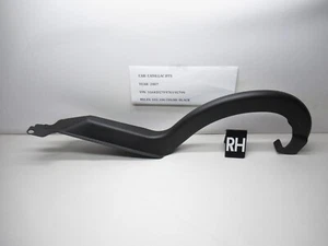 2006-2011 Cadillac DTS Wiring Harness Conduit HINGE Cover Right 15860537 OEM - Picture 1 of 7