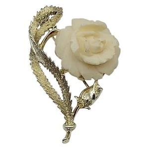 Vtg Lisner Brooch Rose Molded Creamy White Plastic Flower Gold Tone Pin - Picture 1 of 10