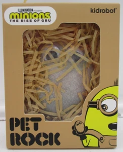 Kidrobot Minions The Rise of Gru Pet Rock Illumination Universal Studios H3 - Imagen 1 de 4