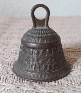 VINTAGE PEERAGE BRASS /BRONZE BELL WITH BEHEADING SCENES - Picture 1 of 14