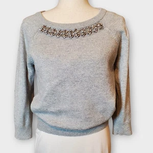 Suéter JCP Embellecido Estrás Talla M Gris Joya Cuello Pullover Fiesta Glamour - Imagen 1 de 14