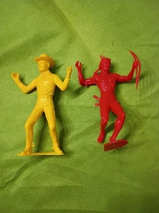 Vintage LOUIS MARX 1960s Pair 6" Western Wild West American Indian & Cowboy - Picture 1 of 6